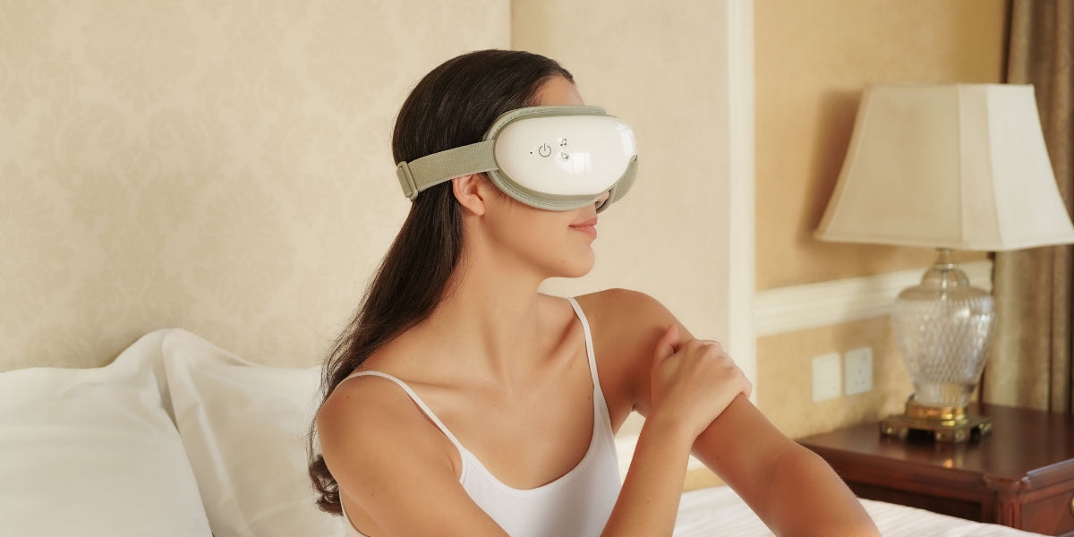 Discover Why This Eye Massager With 12,000+ Positive Amazon Reviews Relieves Migraines
